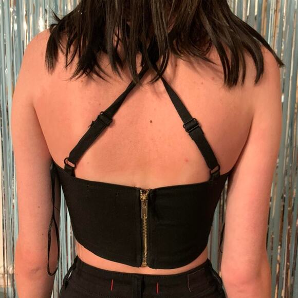 LF BLACK LACEY HALTER TOP - Picture 4 of 4